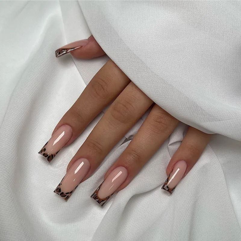 Decorative Press-On Nail Art with Leopard Print Accents Stornfield