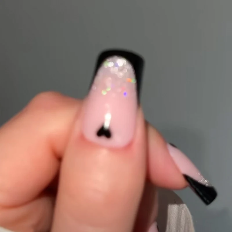 Decorative Press-On Nail Art Set with Glitter and Heart Accents Stornfield