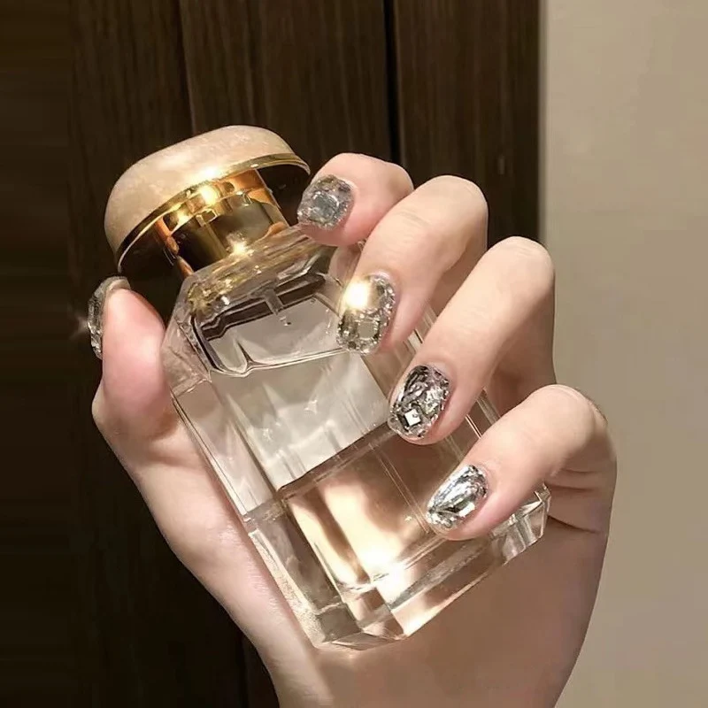 Decorative Press-On Nail Art Set Stornfield