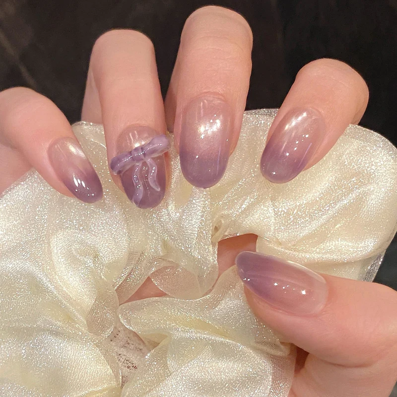 Decorative Ombre Press-On Nails Stornfield