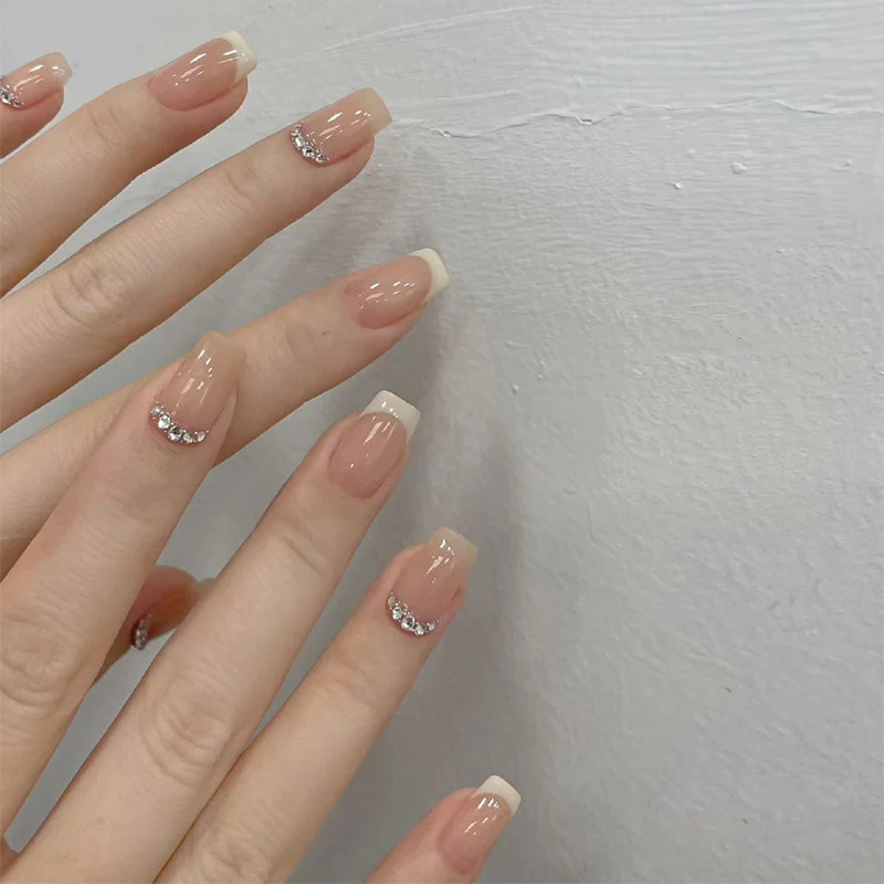 Decorative French Tip Press-On Nails Stornfield