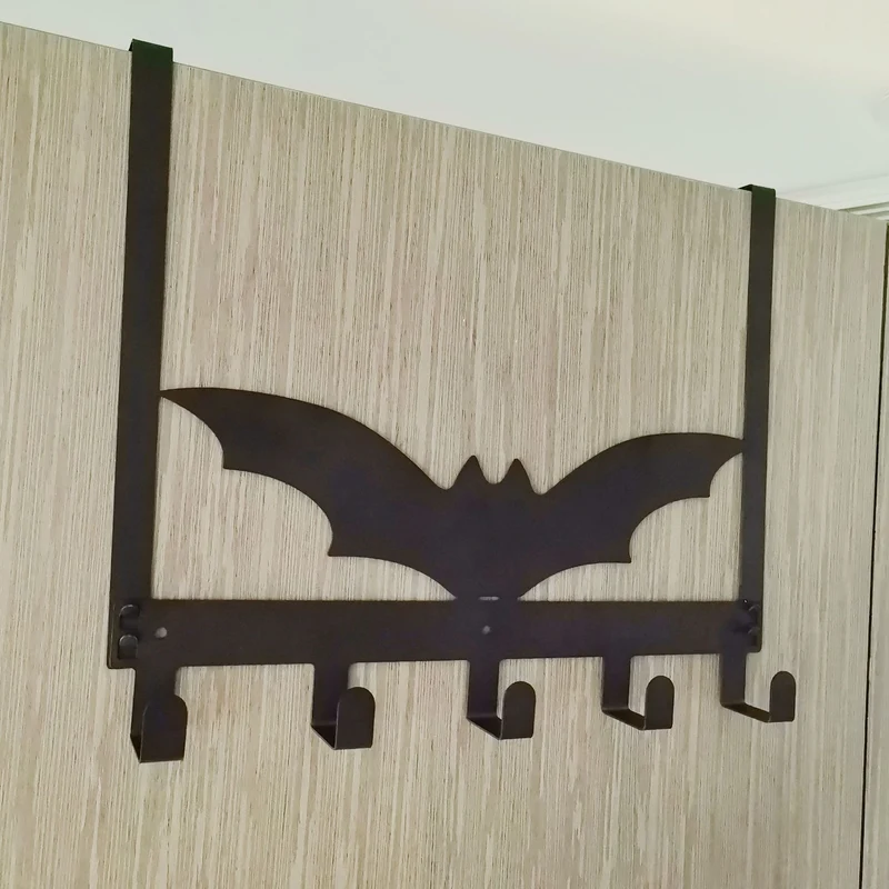 Spider Web-Themed Wall Hook Rack