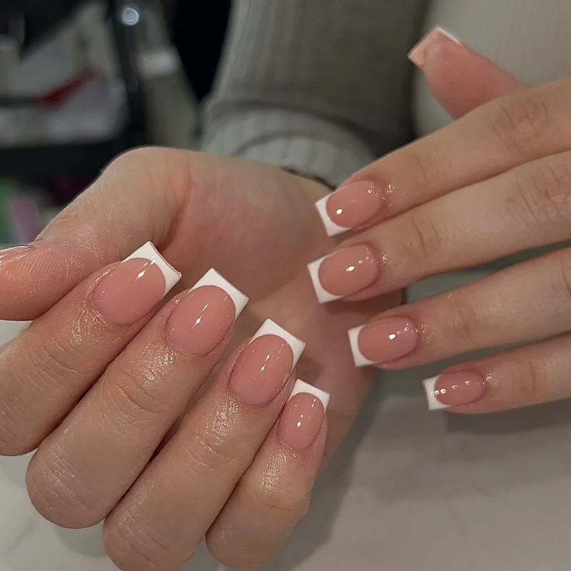 Elegant French Tip Press-On Nail Set Stornfield