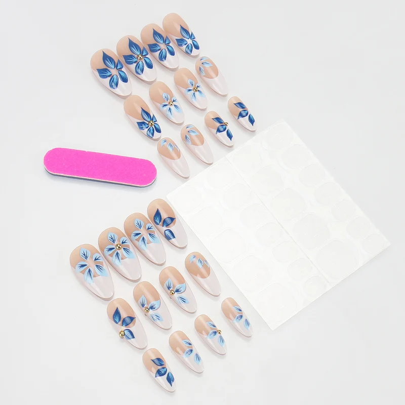 Elegant Floral Nail Art Press-On Set Stornfield