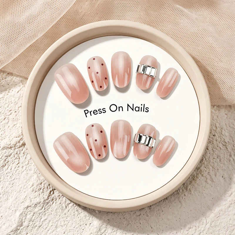 Elegant Decorative Press-On Nail Set with Accents Stornfield