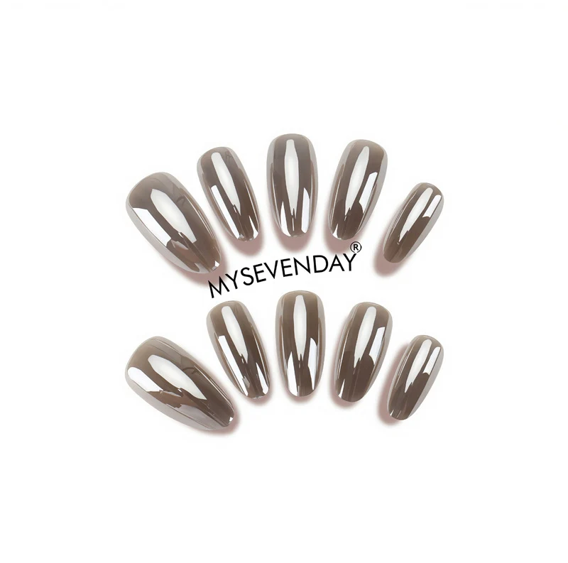 Elegant Almond Shaped Press-On Nails Stornfield