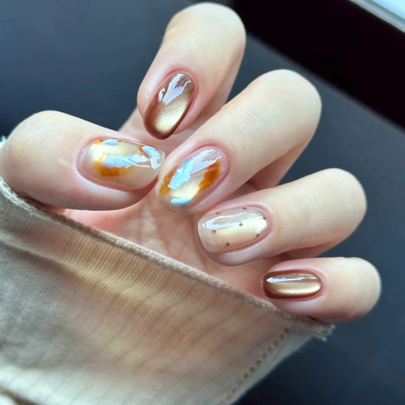 Artistic Nail Art Set with Glossy Metallic Finish Stornfield