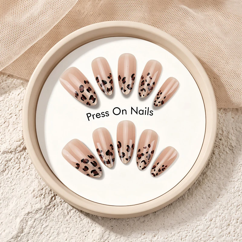 Artistic Leopard-Patterned Press-On Nails Stornfield