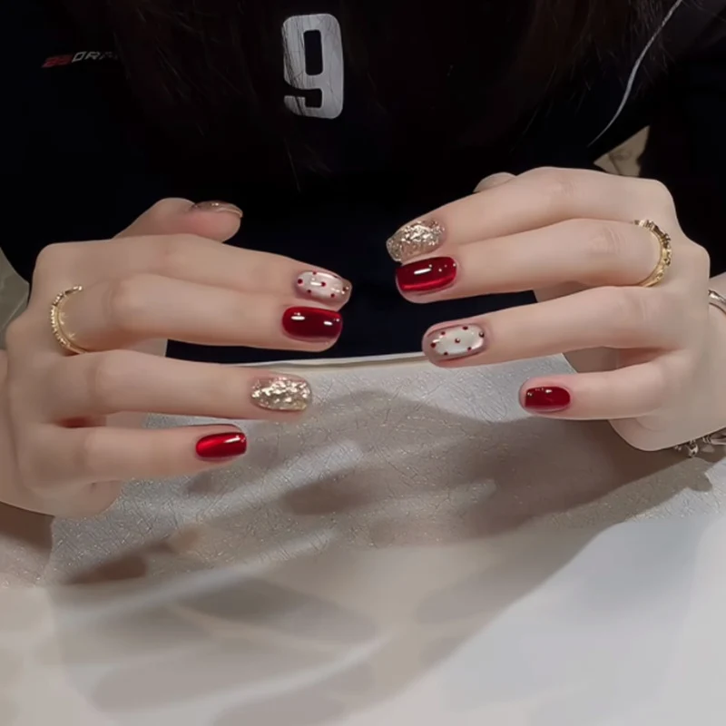 Artistic Decorative Press-On Nails Stornfield