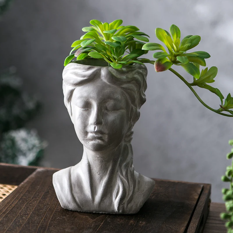 Stylish Sculpture Head Stornfield
