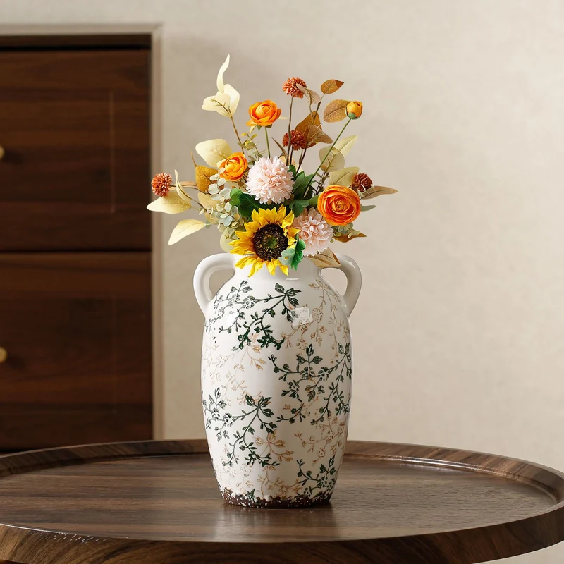 Elegant and artistically decorated ceramic vase Stornfield