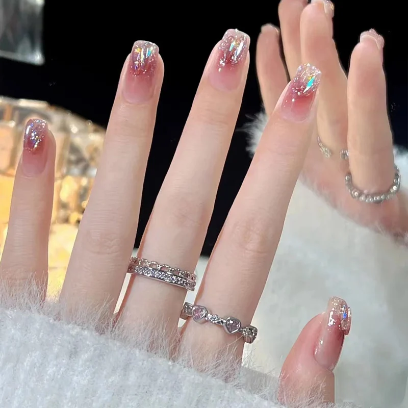 Artistic Press-On Nail Set with Glitter and Ombre Effects Stornfield