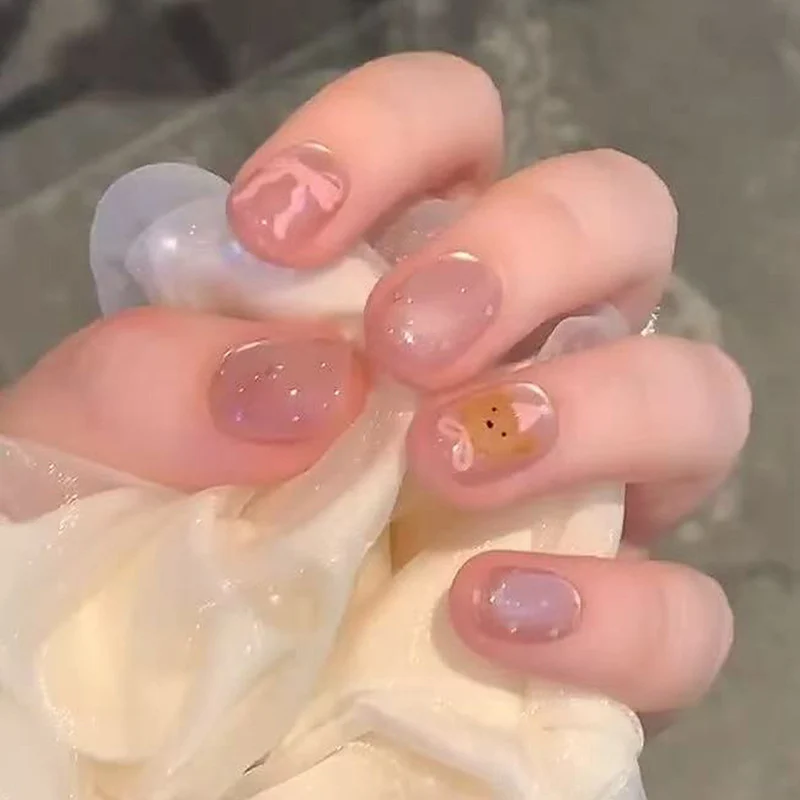 Artistic Press-On Nail Set with Cute Character Motif Stornfield