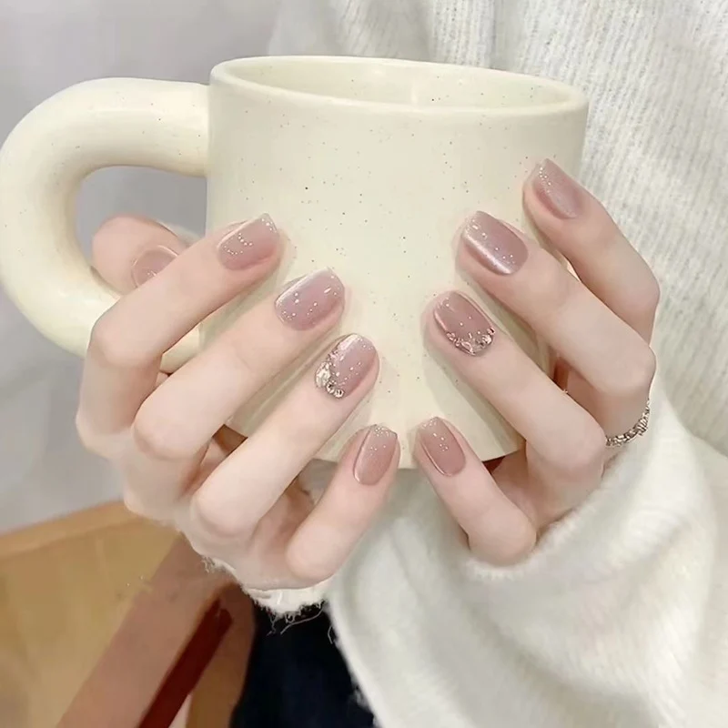 Artfully Designed Gel Nail Set Stornfield