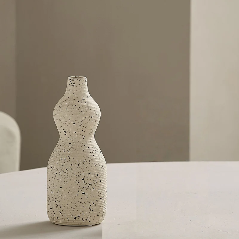 Elegant and Artistic Ceramic Vase Stornfield