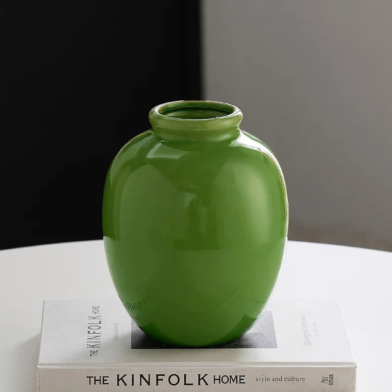 Elegant ceramic vase for stylish living spaces Stornfield