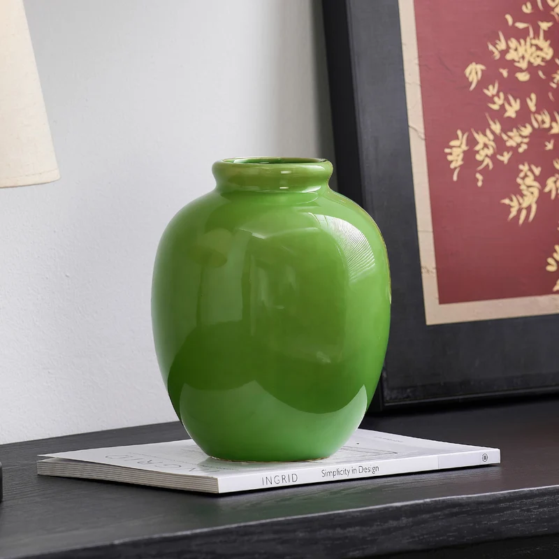 Elegant ceramic vase for stylish living spaces Stornfield