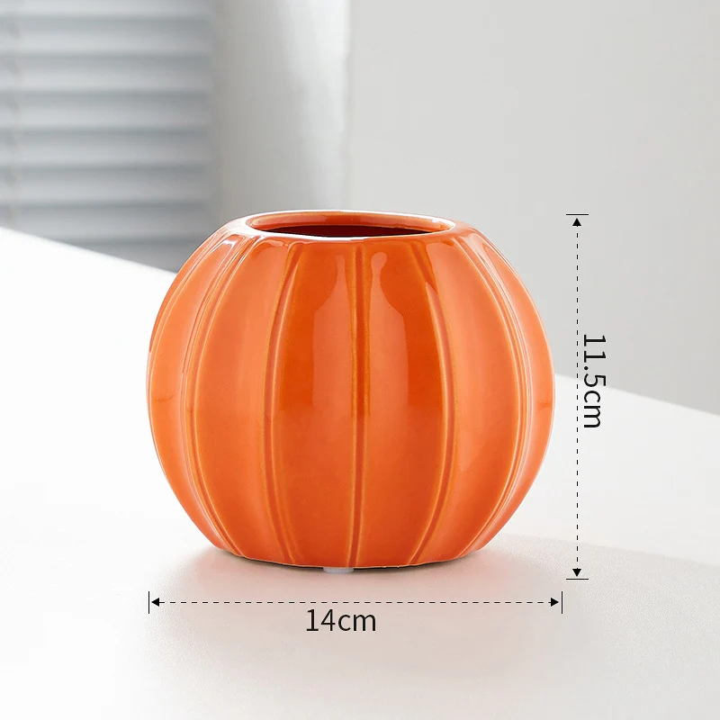 Decorative ceramic vase with modern ribbed design Stornfield