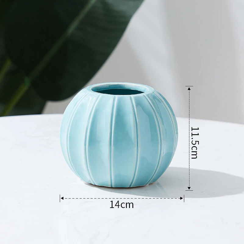 Decorative ceramic vase with modern ribbed design Stornfield