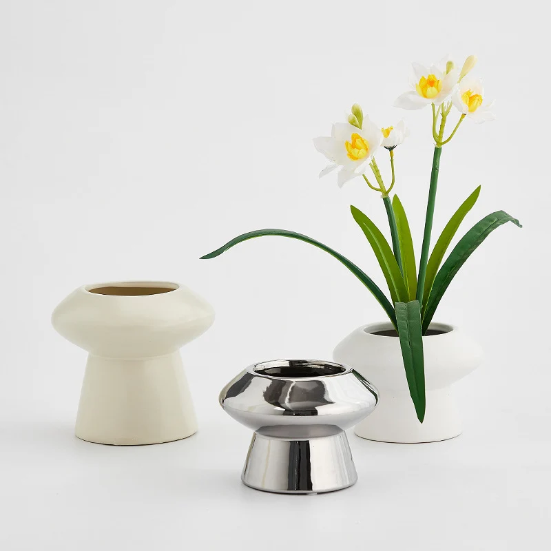 Decorative table accessory Stornfield