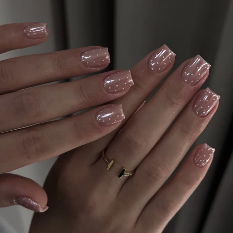 Kreative Gel-Nails Stornfield