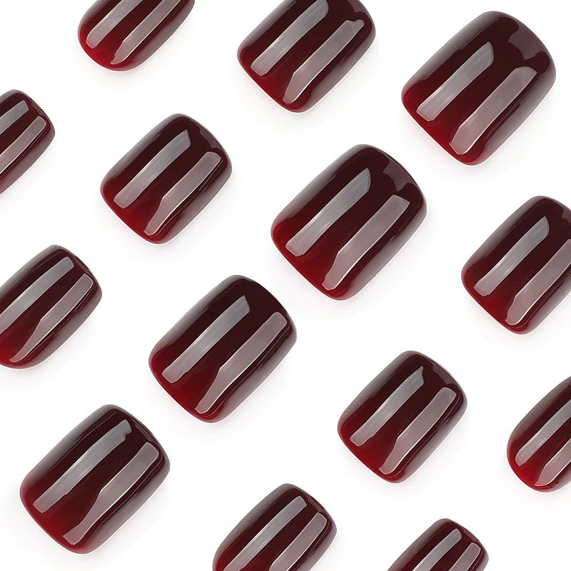 High-quality and elegant nail art Stornfield