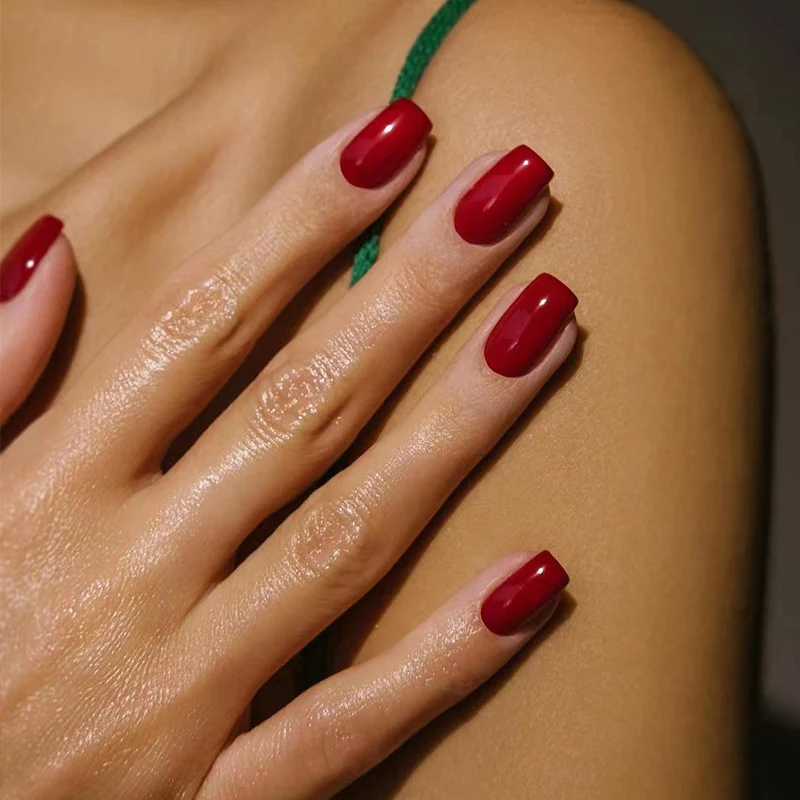 High-Quality Artificial Nails Stornfield