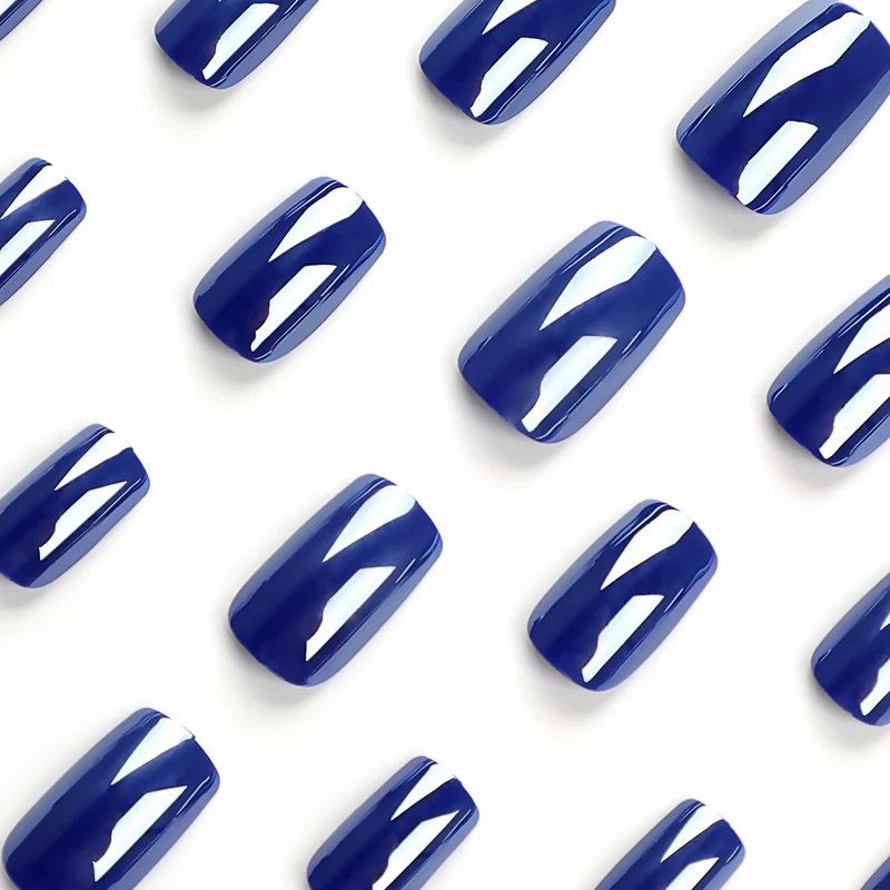 Glossy artificial nails with elegant manicure Stornfield