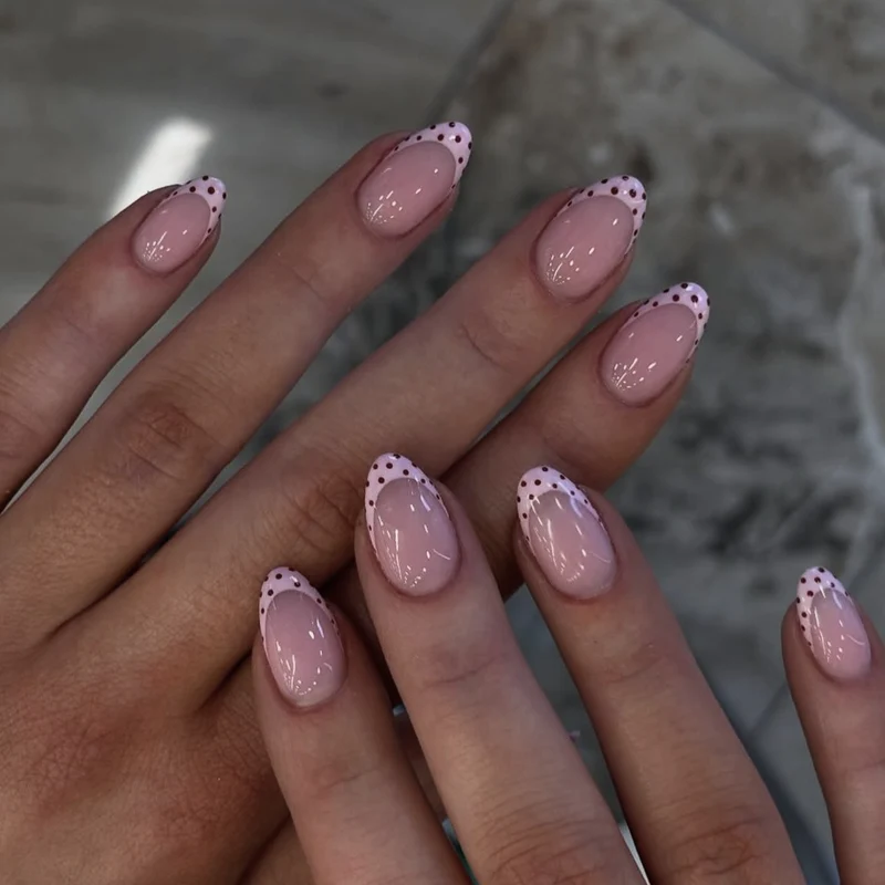 Glamorous stiletto nails with elegant star design Stornfield