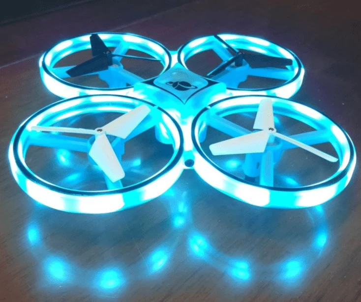 Drone - fjernstyrt - Quadrocopter (Gyro & LED) | Luvikno