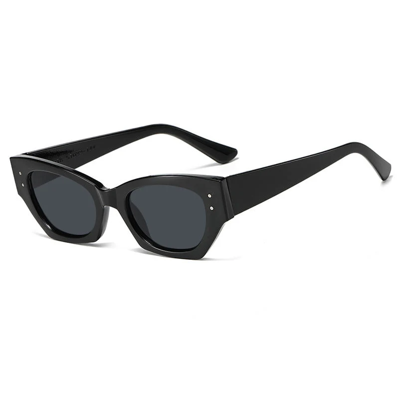 Damer trendy Cat-Eye solbriller med elegant plastinnfatning Luvikno