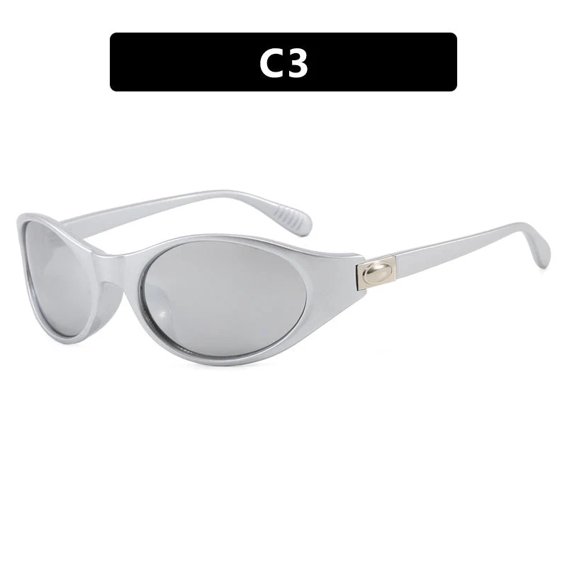 Dame stilfull solbrille i elegant ovalt design med beskyttende UV-filter Luvikno