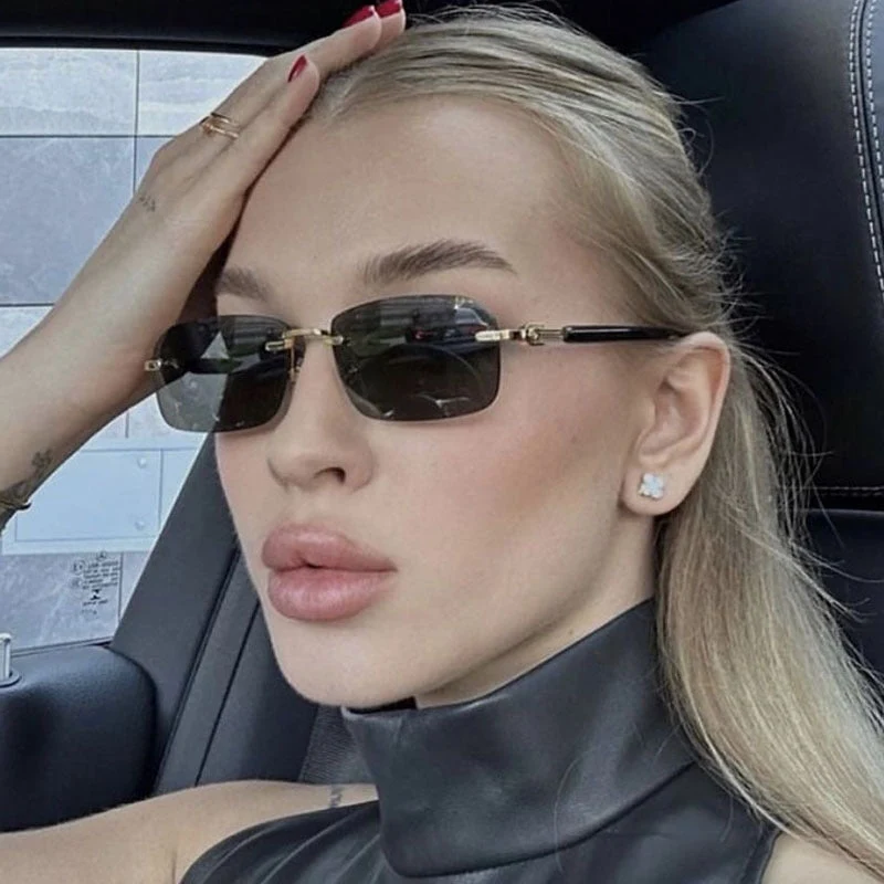 Dame solbrille med elegant metallramme og stilige tre detaljer Luvikno