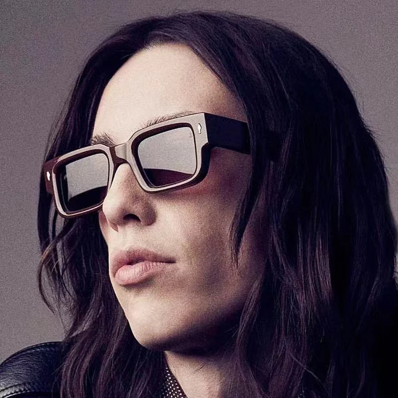 Dame kvadratisk solbrille med elegant design og UV-beskyttelse Luvikno