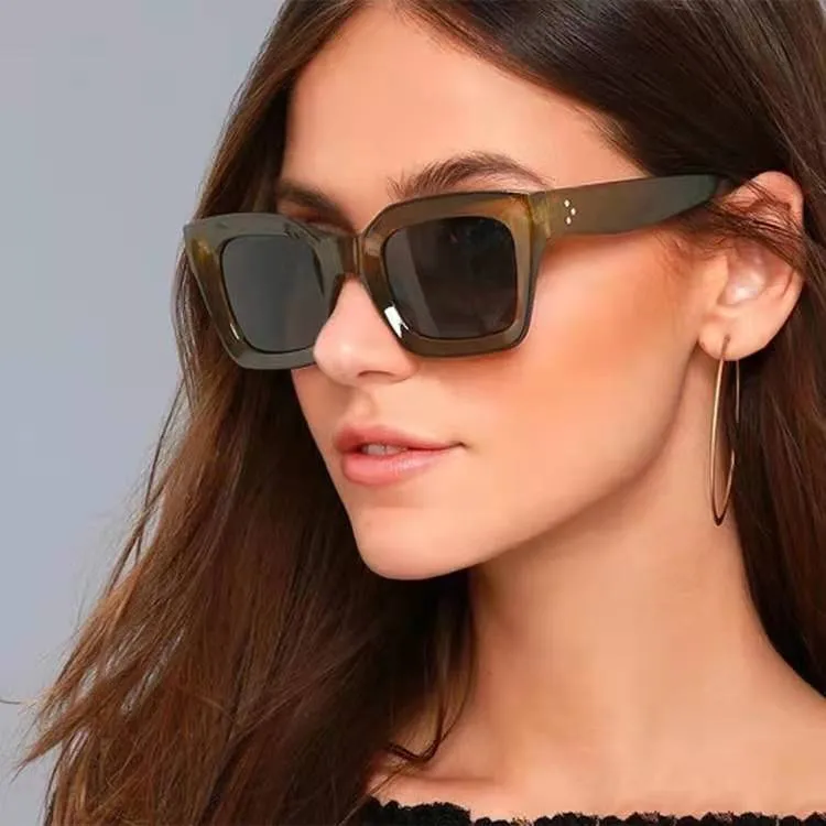 Dame oversized solbrille med markant design Luvikno
