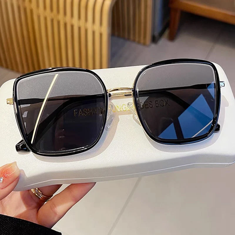 Dame oversized solbriller med elegant metallramme og polariserte linser Luvikno