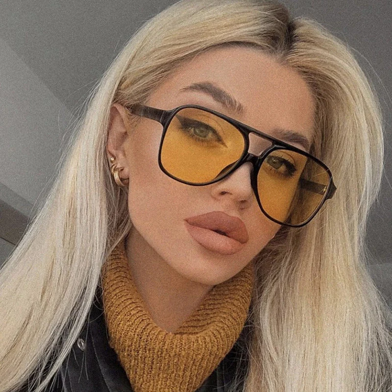 Damer oversized solbrille i sporty-elegant design Luvikno
