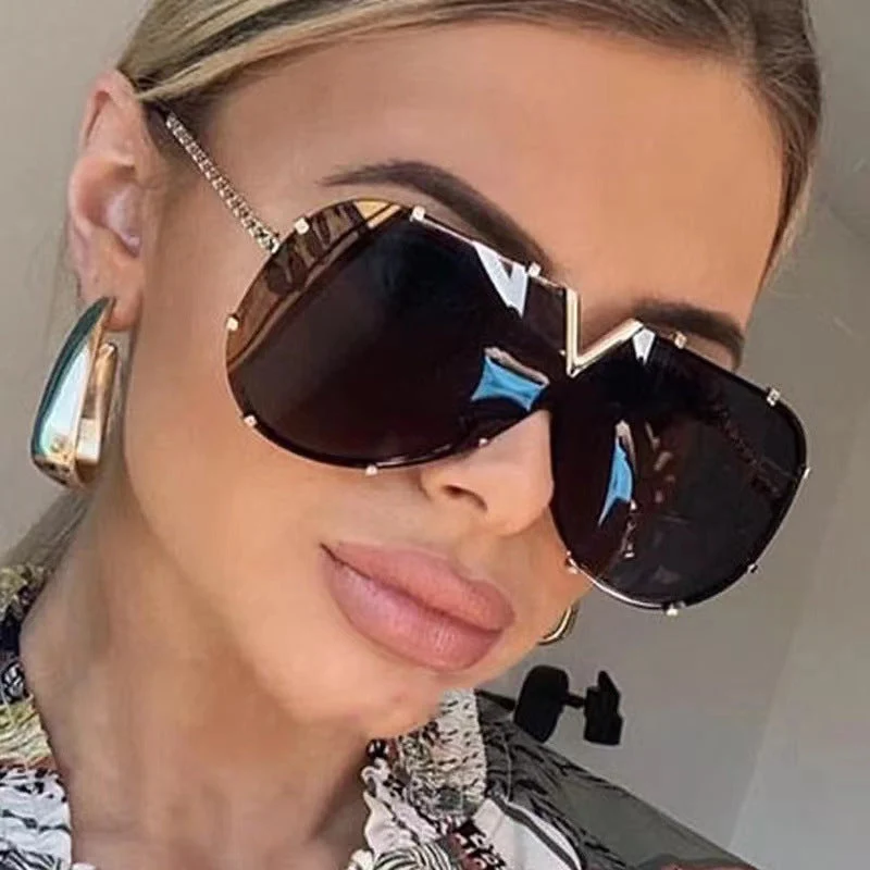 Dame oversized vernebrille i futuristisk design Luvikno