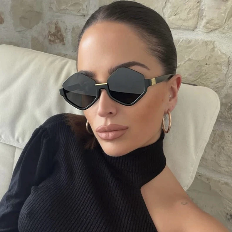 Dame moteriktig solbrille med trendy sekskantet ramme og beskyttende linser Luvikno