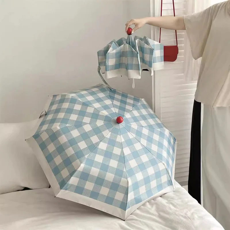 Dame sammenleggbart paraply med spesiell design Luvikno