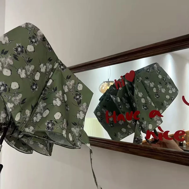 Dame Faltparaply med stilfullt blomsterdesign Luvikno