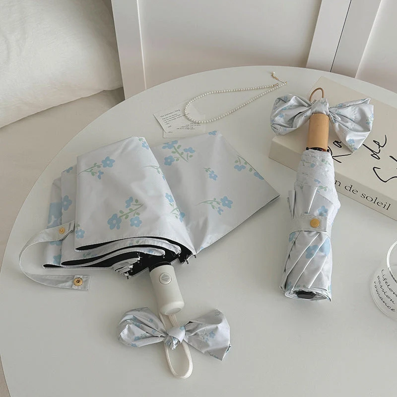 Damer Faltende Paraply med stilfullt blomsterdesign Luvikno