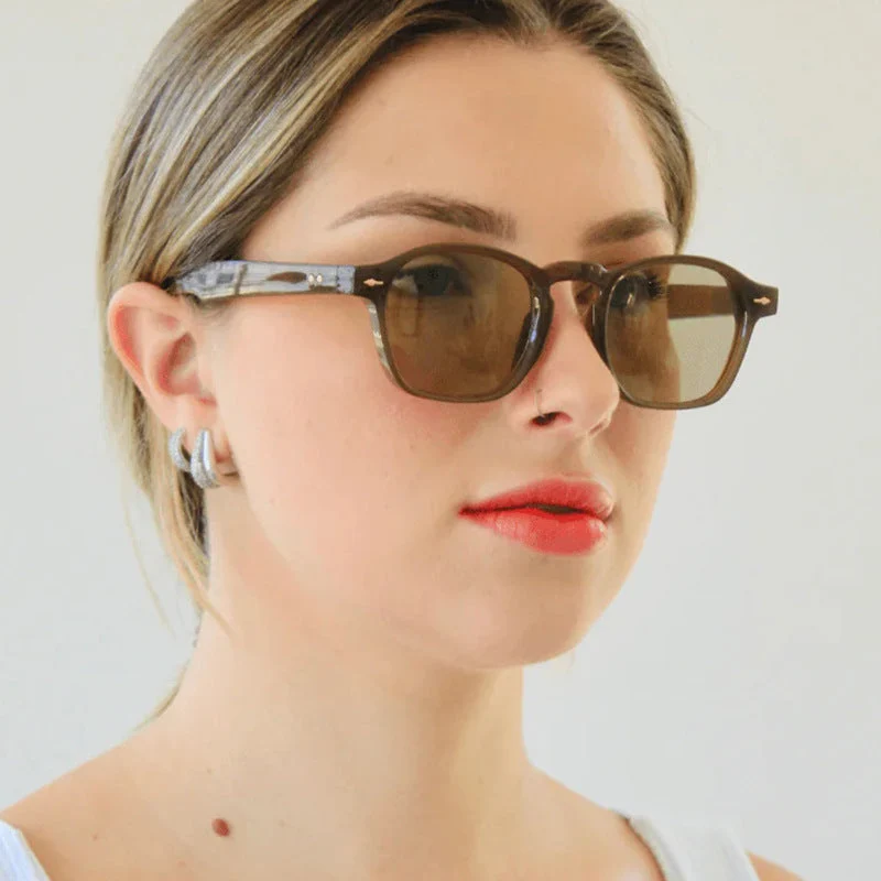 Dame moteriktig rektangulær brille med transparent ramme Luvikno