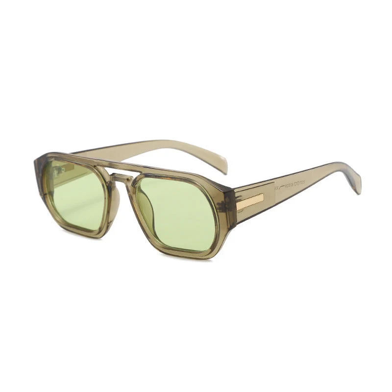 Dame moteriktig rektangulær brille med elegant metalled accent Luvikno