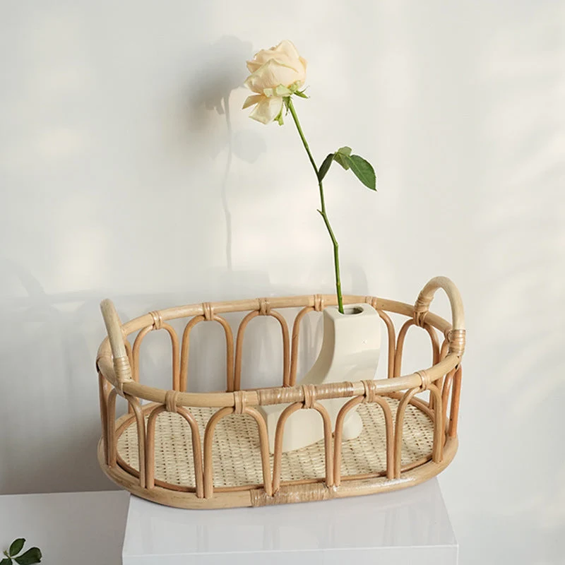 Damer oval kurv av rattan Luvikno