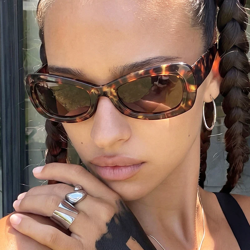 Dame moter Cat-Eye solbriller med beskyttende UV-filter og elegant design Luvikno