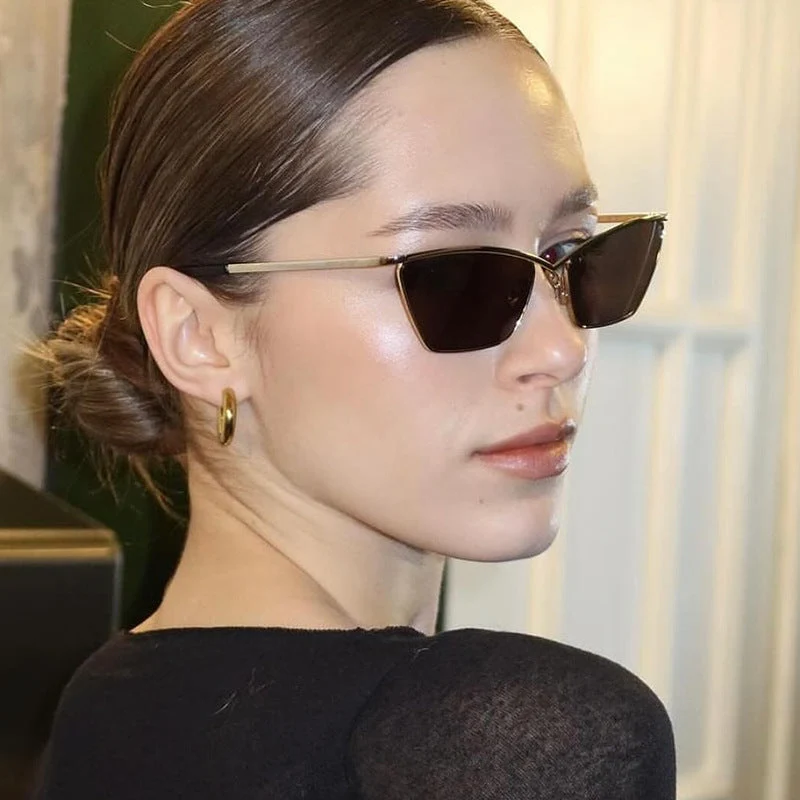 Dame Cat-Eye solbriller med stilfull metallramme og UV-beskyttelse Luvikno