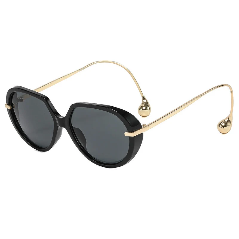 Dame cat-eye solbriller med gyldne detaljer og stilig ramme Luvikno
