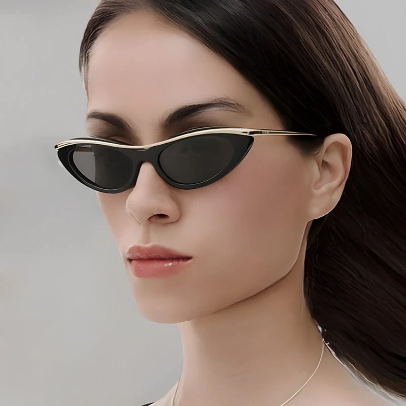 Dame Cat-Eye solbriller med elegant metallramme Luvikno