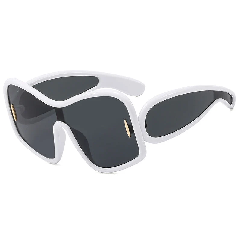 Dame futuristisk solbrille med ekstra bred design og beskyttende UV-filter Luvikno